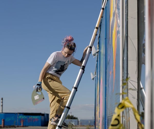 WomanonLadder